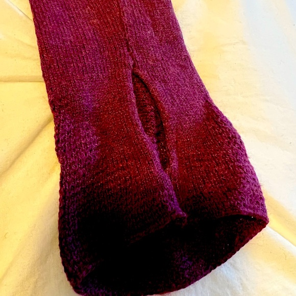Lululemon sweater - super soft wool. Has thumb holes. - Picture 3 of 3
